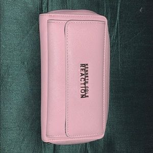 Kenneth Kole reaction wallet